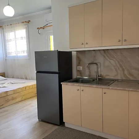 Kristi & Mari 招待所