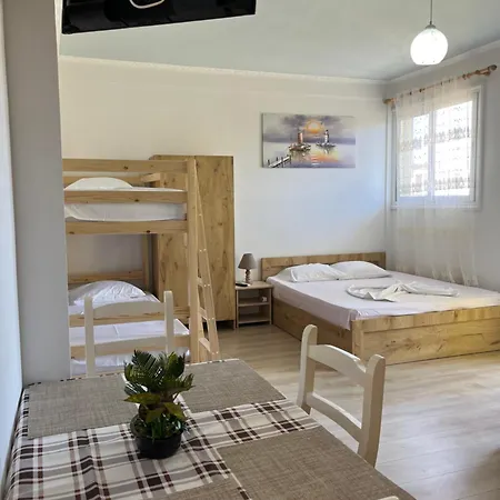 Kristi & Mari 招待所 Vlorë