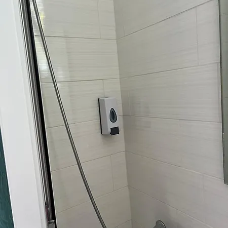 Kristi & Mari 招待所