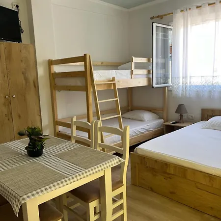 Kristi & Mari Guest house *